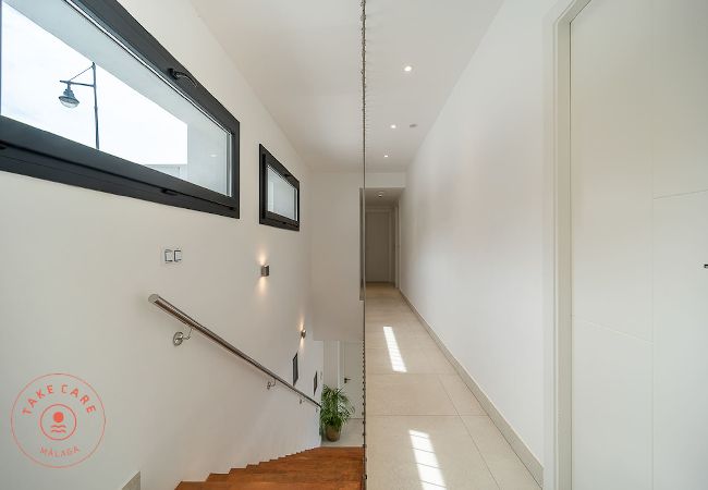 Villa in Torrox - Luxe zeezicht villa Jensen - TakeCareMalaga Villa in Torrox - Luxe zeezicht villa Jensen - TakeCareMalaga