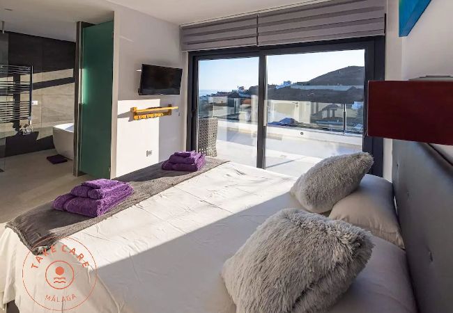 Villa in Torrox - Luxe zeezicht villa Jensen - TakeCareMalaga Villa in Torrox - Luxe zeezicht villa Jensen - TakeCareMalaga