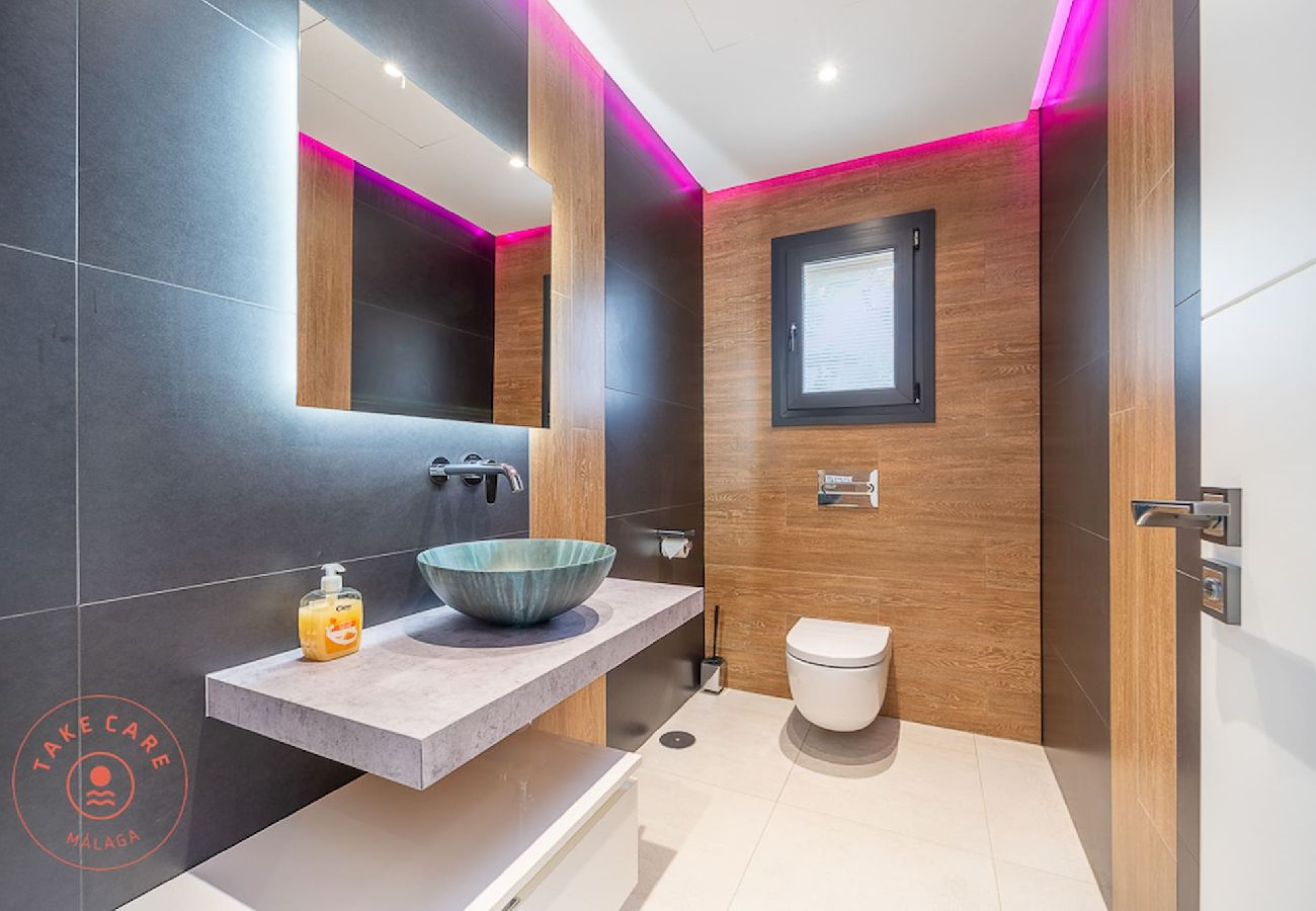 Villa in Torrox - Luxe zeezicht villa Jensen - TakeCareMalaga Villa in Torrox - Luxe zeezicht villa Jensen - TakeCareMalaga