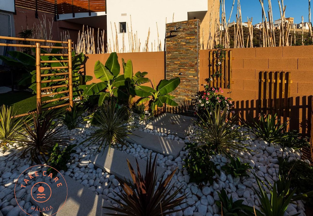 Villa in Torrox - Luxe zeezicht villa Jensen - TakeCareMalaga Villa in Torrox - Luxe zeezicht villa Jensen - TakeCareMalaga