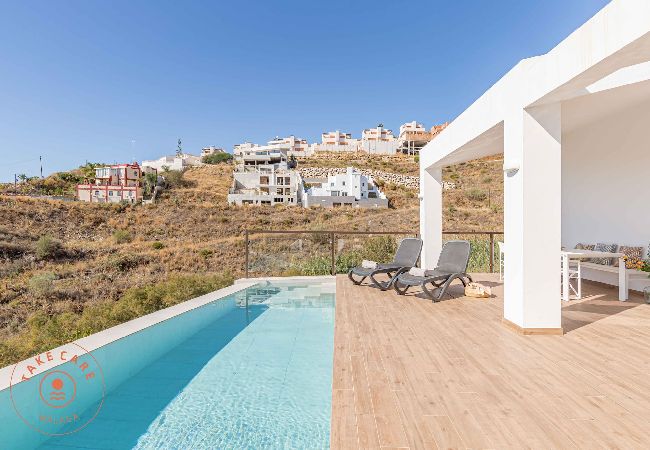 Villa en Torrox - Villa con vistas al mar en Torrox - TakeCareMalaga Villa en Torrox - Villa con vistas al mar en Torrox - TakeCareMalaga