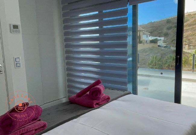 Villa en Torrox - Villa de lujo con vistas al mar Celeste - TakeCareMalaga Villa en Torrox - Villa de lujo con vistas al mar Celeste - TakeCareMalaga
