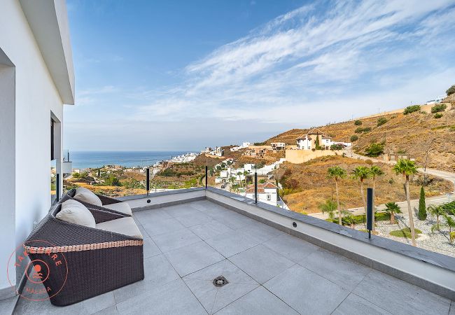 Villa en Torrox - Villa de lujo con vistas al mar Celeste - TakeCareMalaga Villa en Torrox - Villa de lujo con vistas al mar Celeste - TakeCareMalaga