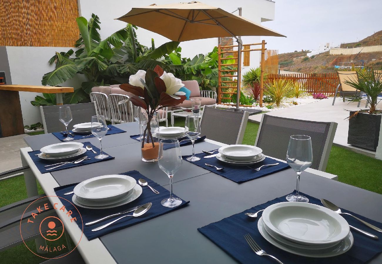 Villa en Torrox - Villa de lujo con vistas al mar Celeste - TakeCareMalaga Villa en Torrox - Villa de lujo con vistas al mar Celeste - TakeCareMalaga