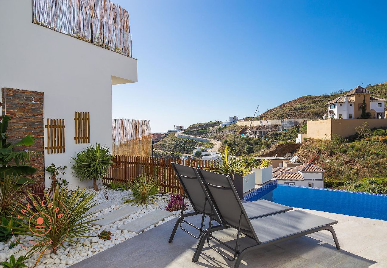 Villa en Torrox - Villa de lujo con vistas al mar Celeste - TakeCareMalaga Villa en Torrox - Villa de lujo con vistas al mar Celeste - TakeCareMalaga