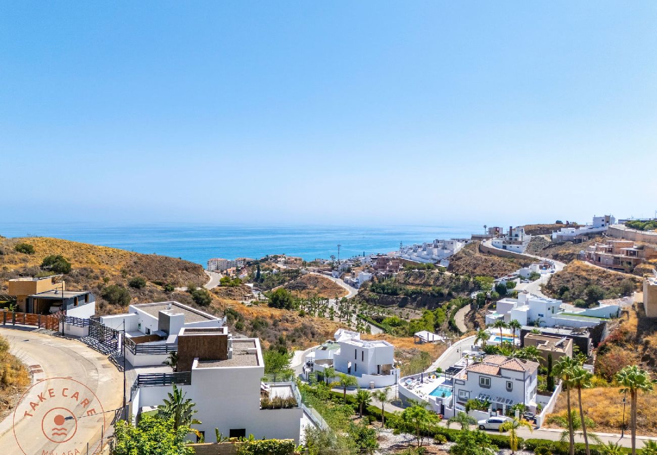 Villa en Torrox - Villa de lujo con vistas al mar Celeste - TakeCareMalaga Villa en Torrox - Villa de lujo con vistas al mar Celeste - TakeCareMalaga