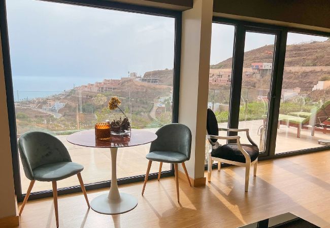 Villa en Torrox - Villa con piscina y vistas al mar - TakeCareMalaga Villa en Torrox - Villa con piscina y vistas al mar - TakeCareMalaga