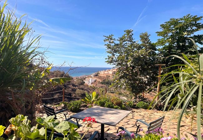 Villa en Torrox - Villa con piscina y vistas al mar - TakeCareMalaga Villa en Torrox - Villa con piscina y vistas al mar - TakeCareMalaga