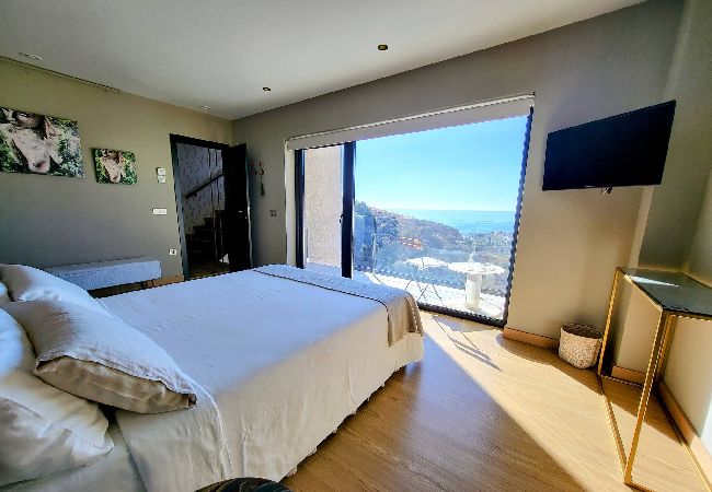 Villa en Torrox - Villa con piscina y vistas al mar - TakeCareMalaga Villa en Torrox - Villa con piscina y vistas al mar - TakeCareMalaga