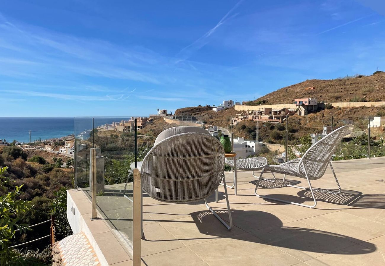 Villa en Torrox - Villa con piscina y vistas al mar - TakeCareMalaga Villa en Torrox - Villa con piscina y vistas al mar - TakeCareMalaga