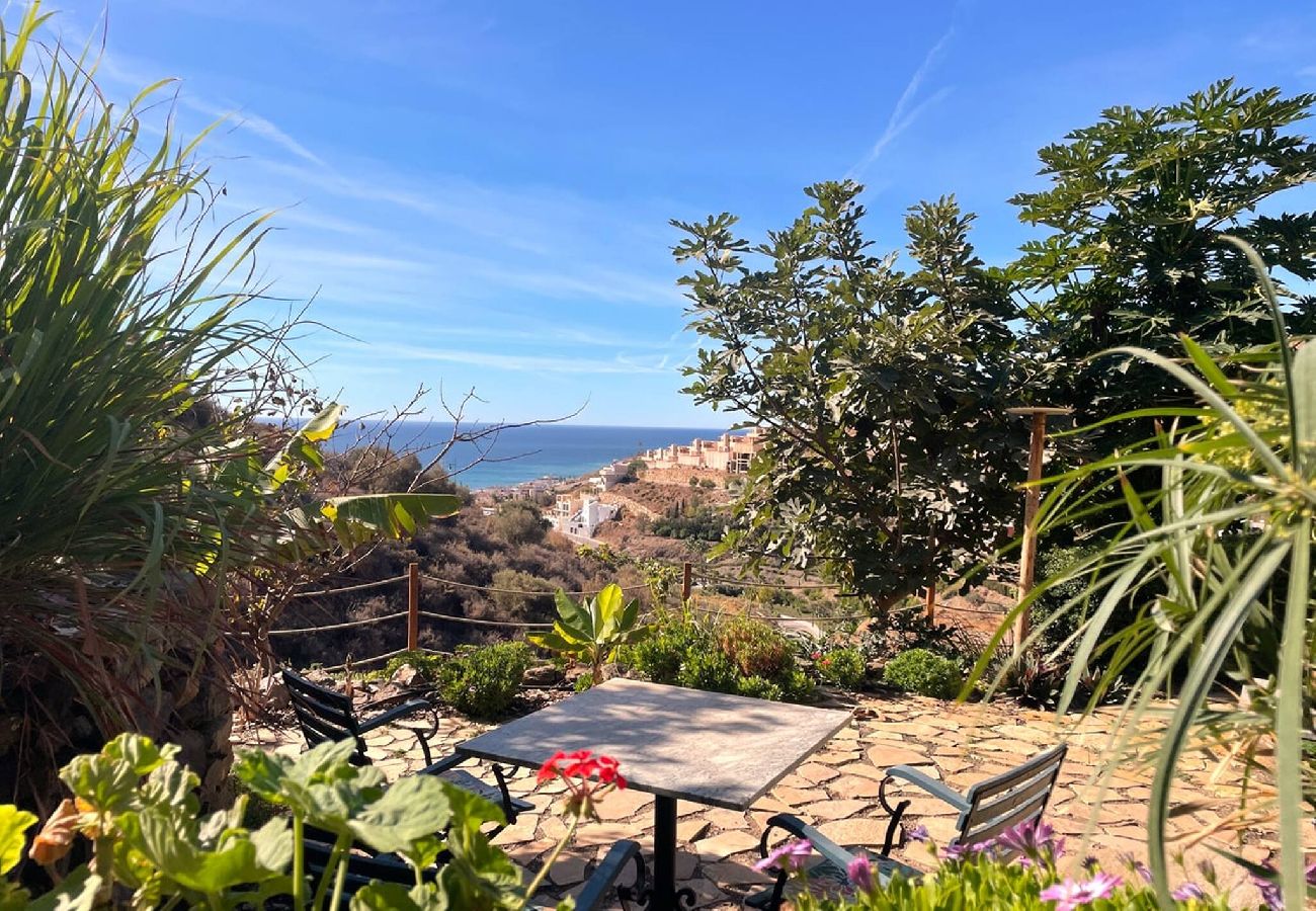 Villa en Torrox - Villa con piscina y vistas al mar - TakeCareMalaga Villa en Torrox - Villa con piscina y vistas al mar - TakeCareMalaga