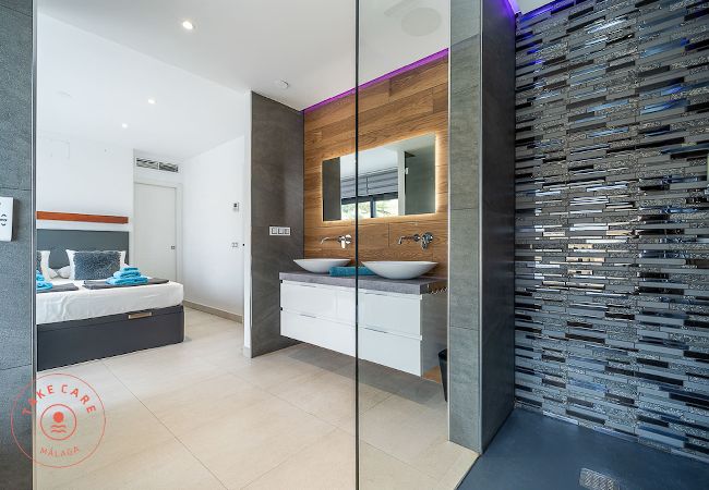 Villa in Torrox - Luxury Seaview Villa Jensen - TakeCareMalaga Villa in Torrox - Luxury Seaview Villa Jensen - TakeCareMalaga
