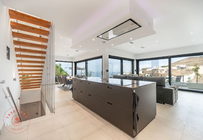 Villa in Torrox - Luxury Seaview Villa Jensen - TakeCareMalaga Villa in Torrox - Luxury Seaview Villa Jensen - TakeCareMalaga