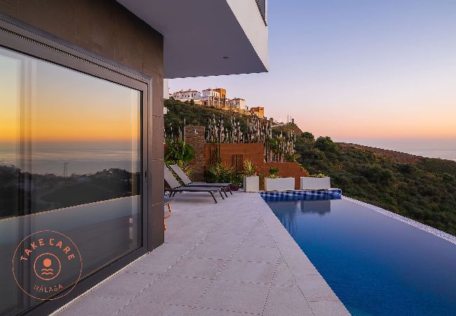 Villa in Torrox - Luxury Seaview Villa Jensen - TakeCareMalaga Villa in Torrox - Luxury Seaview Villa Jensen - TakeCareMalaga