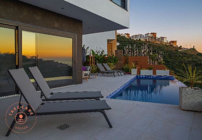 Villa in Torrox - Luxury Seaview Villa Jensen - TakeCareMalaga Villa in Torrox - Luxury Seaview Villa Jensen - TakeCareMalaga