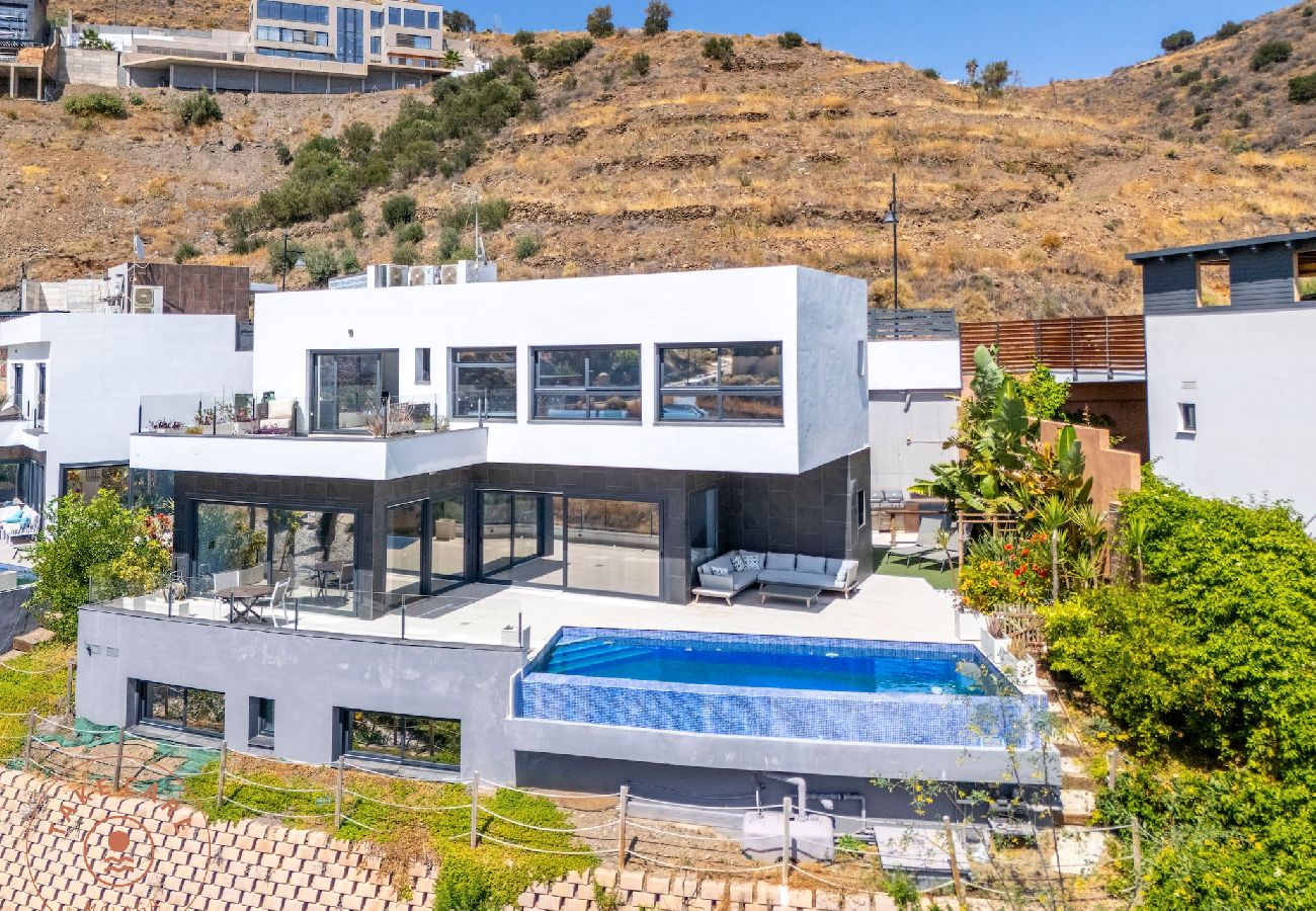 Villa in Torrox - Luxury Seaview Villa Jensen - TakeCareMalaga Villa in Torrox - Luxury Seaview Villa Jensen - TakeCareMalaga