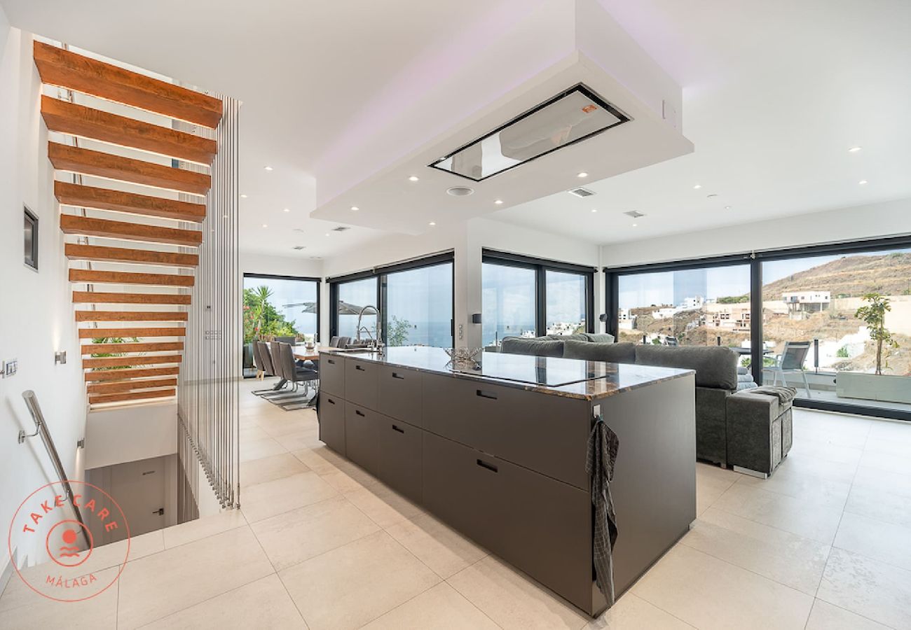Villa in Torrox - Luxury Seaview Villa Jensen - TakeCareMalaga Villa in Torrox - Luxury Seaview Villa Jensen - TakeCareMalaga