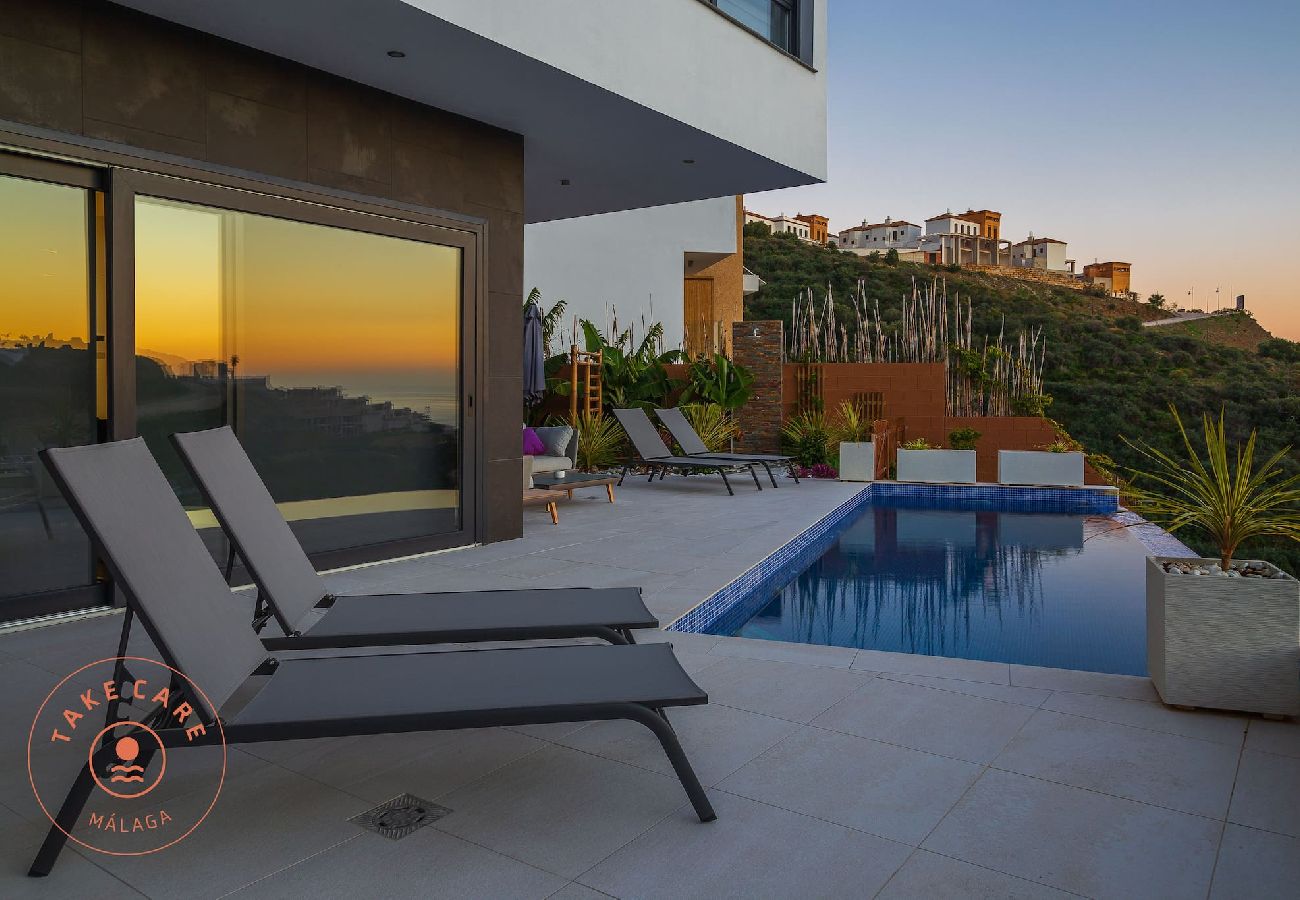 Villa in Torrox - Luxury Seaview Villa Jensen - TakeCareMalaga Villa in Torrox - Luxury Seaview Villa Jensen - TakeCareMalaga