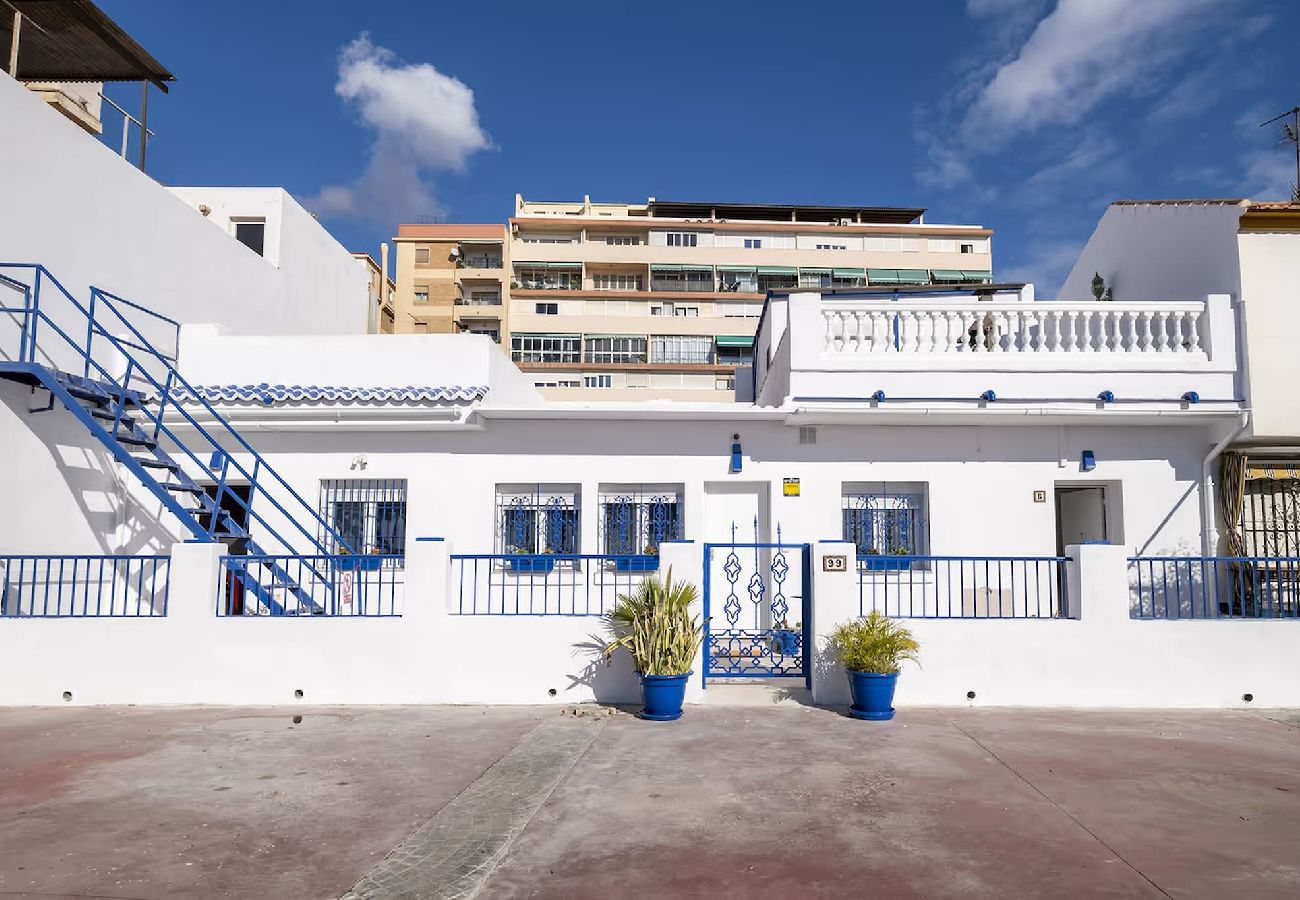 Studio in Málaga - Seaview studio in El Palo - TakeCareMalaga Studio in Málaga - Seaview studio in El Palo - TakeCareMalaga