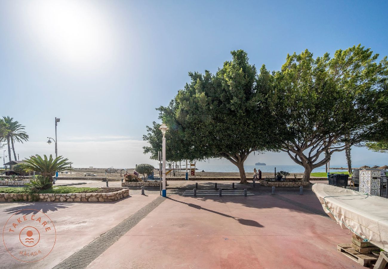 Studio in Málaga - Seaview studio in El Palo - TakeCareMalaga Studio in Málaga - Seaview studio in El Palo - TakeCareMalaga