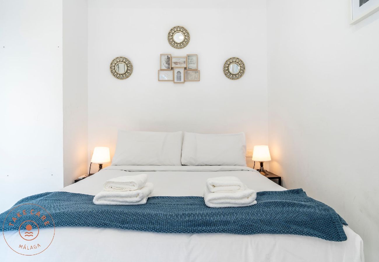 Studio in Málaga - Seaview studio in El Palo - TakeCareMalaga Studio in Málaga - Seaview studio in El Palo - TakeCareMalaga