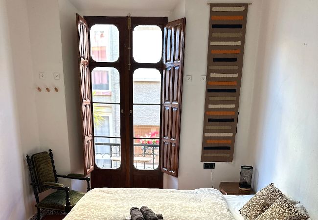 Apartment in Málaga - Beautiful Flat Near Plaza Merced - TakeCareMalaga Apartment in Málaga - Beautiful Flat Near Plaza Merced - TakeCareMalaga