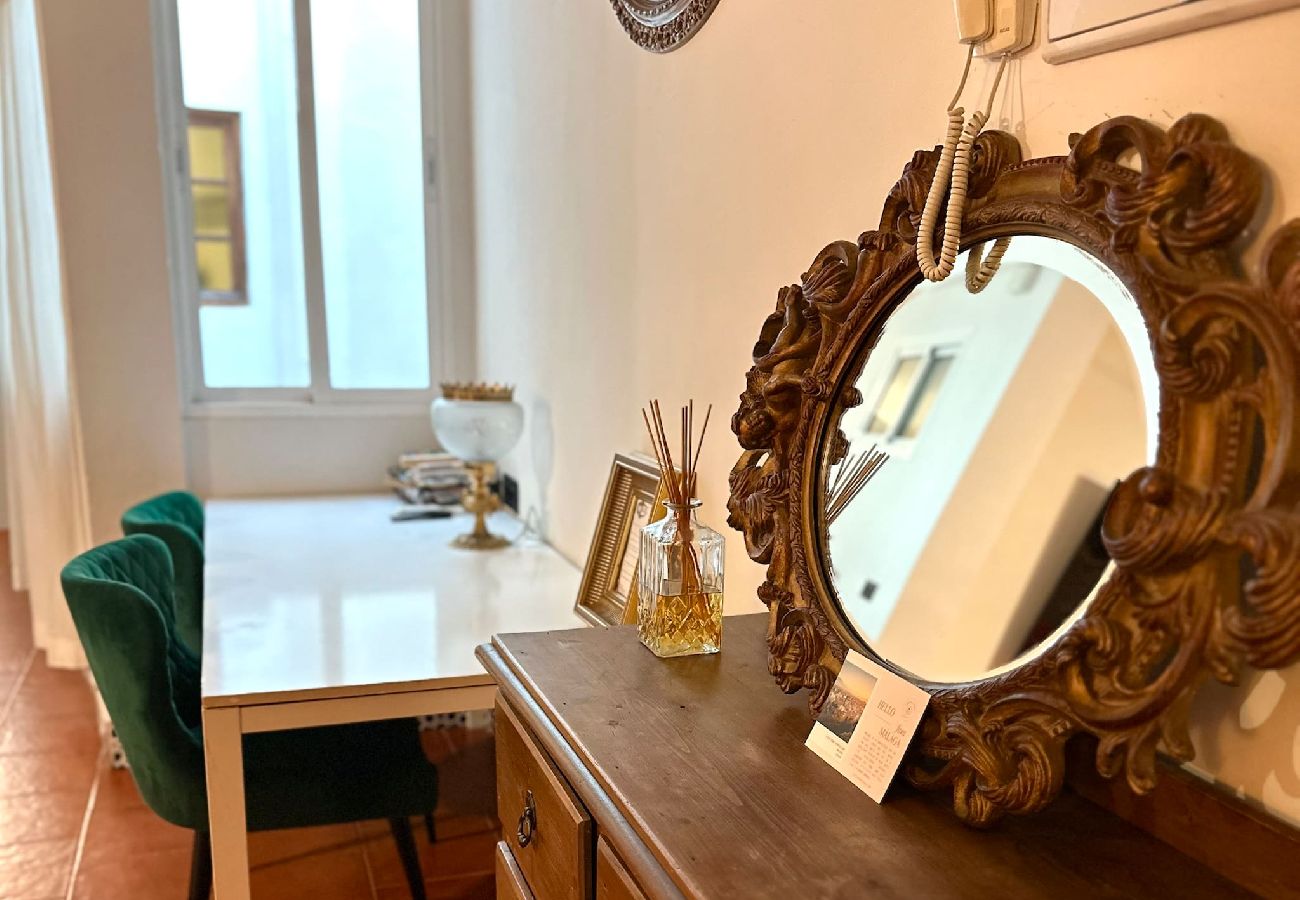 Apartment in Málaga - Beautiful Flat Near Plaza Merced - TakeCareMalaga Apartment in Málaga - Beautiful Flat Near Plaza Merced - TakeCareMalaga