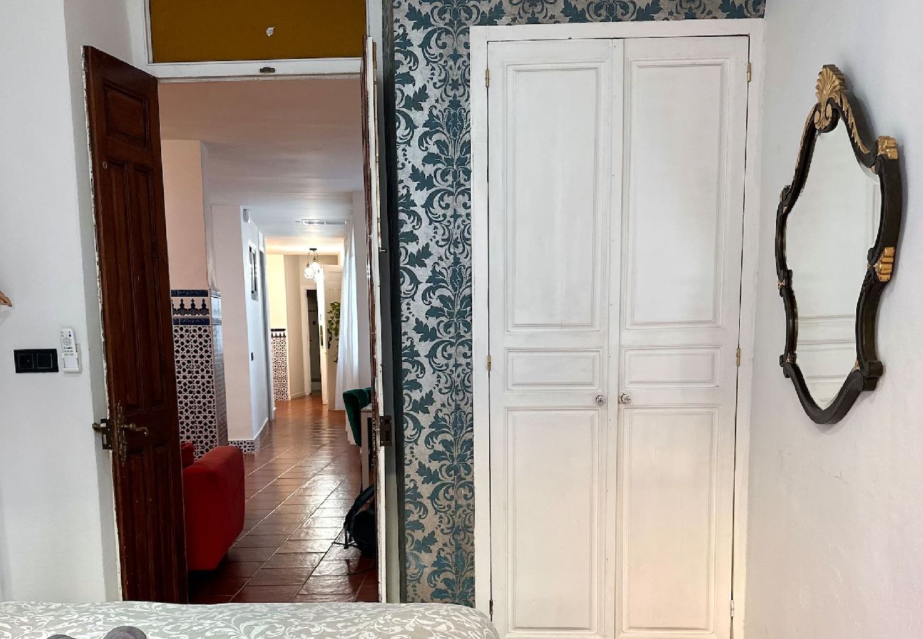 Apartment in Málaga - Beautiful Flat Near Plaza Merced - TakeCareMalaga Apartment in Málaga - Beautiful Flat Near Plaza Merced - TakeCareMalaga