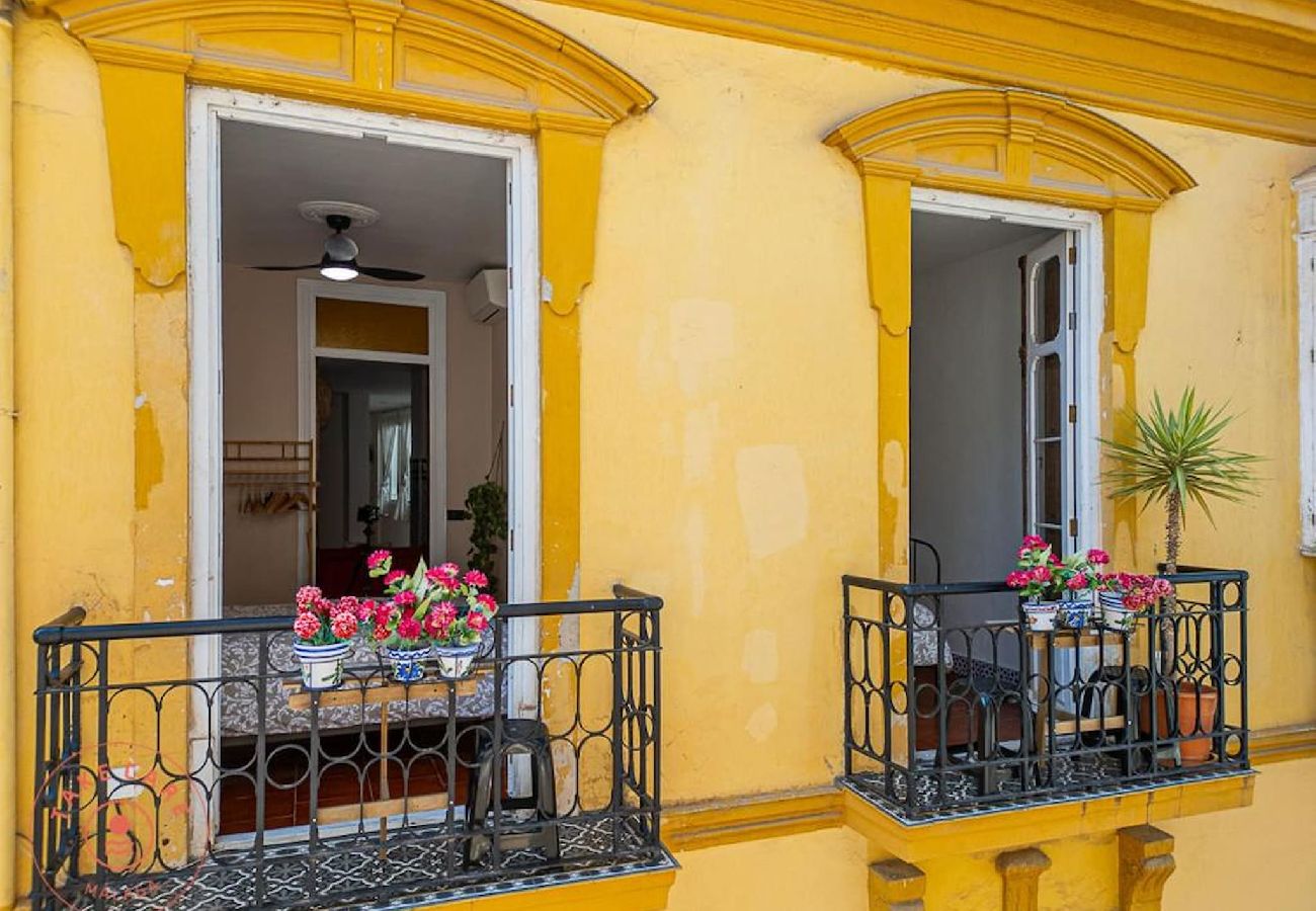 Apartment in Málaga - Beautiful Flat Near Plaza Merced - TakeCareMalaga Apartment in Málaga - Beautiful Flat Near Plaza Merced - TakeCareMalaga
