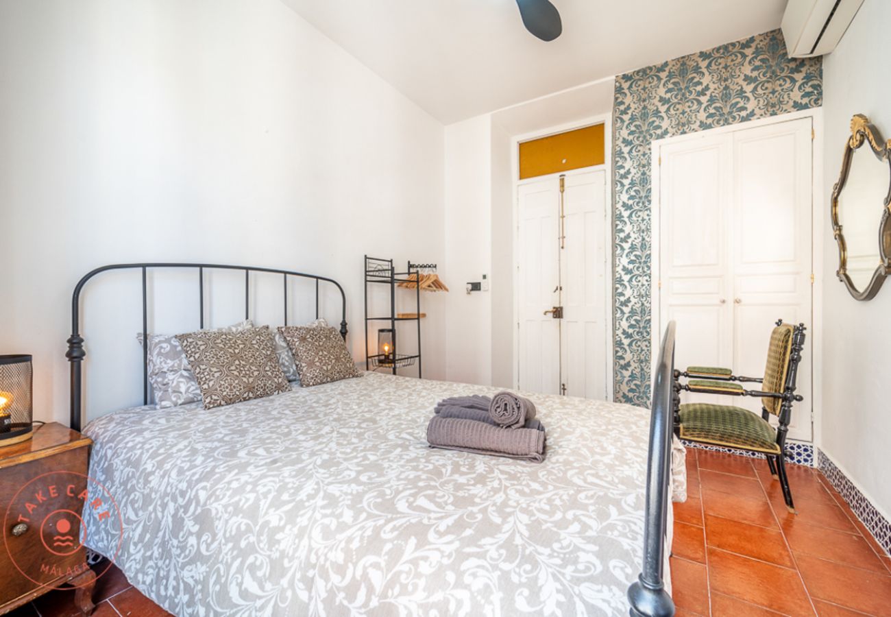 Apartment in Málaga - Beautiful Flat Near Plaza Merced - TakeCareMalaga Apartment in Málaga - Beautiful Flat Near Plaza Merced - TakeCareMalaga