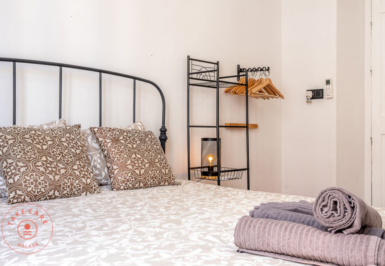 Apartment in Málaga - Beautiful Flat Near Plaza Merced - TakeCareMalaga Apartment in Málaga - Beautiful Flat Near Plaza Merced - TakeCareMalaga