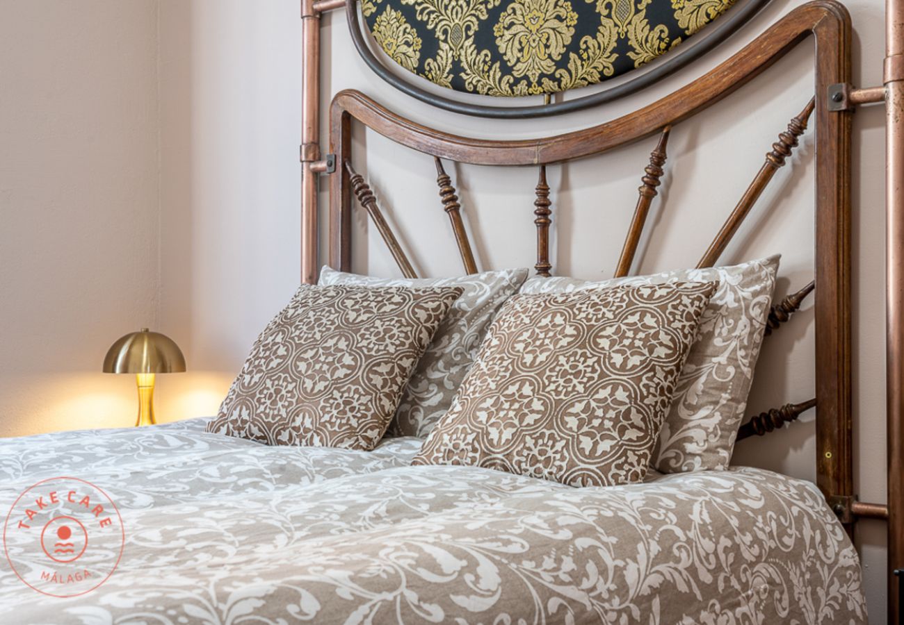 Apartment in Málaga - Beautiful Flat Near Plaza Merced - TakeCareMalaga Apartment in Málaga - Beautiful Flat Near Plaza Merced - TakeCareMalaga
