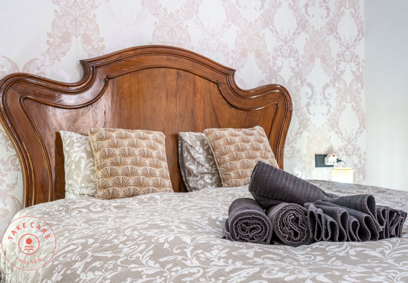 Apartment in Málaga - Beautiful Flat Near Plaza Merced - TakeCareMalaga Apartment in Málaga - Beautiful Flat Near Plaza Merced - TakeCareMalaga