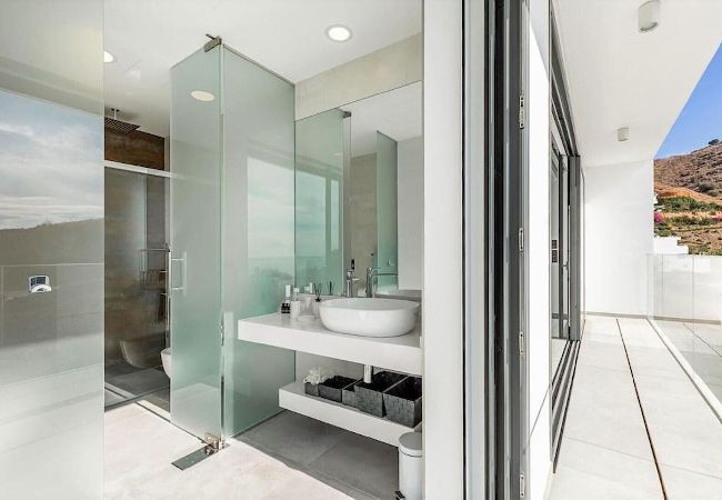 Villa in Torrox - Luxury Seaview Villa Leala - TakeCareMalaga Villa in Torrox - Luxury Seaview Villa Leala - TakeCareMalaga