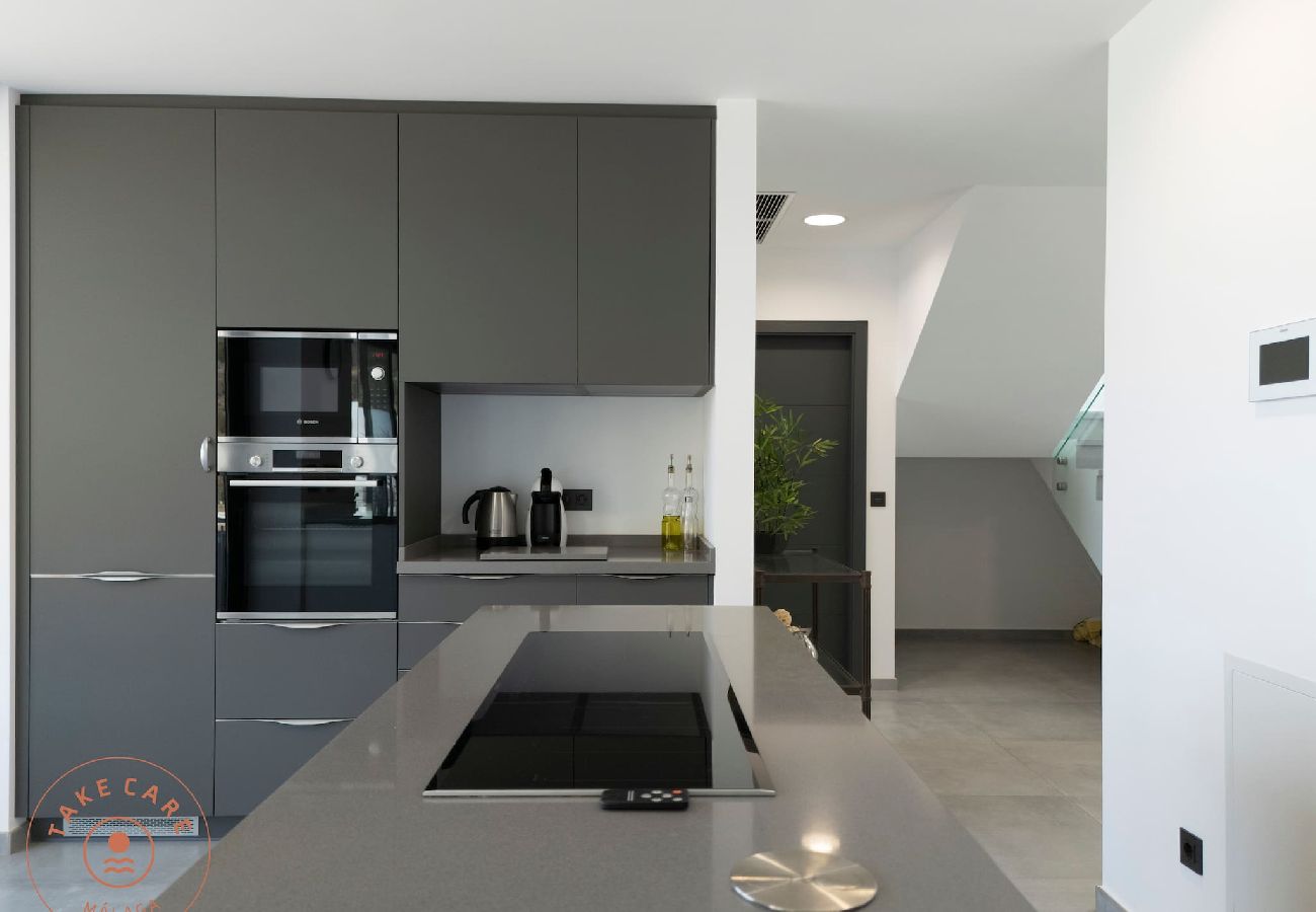 Villa in Torrox - Luxury Seaview Villa Leala - TakeCareMalaga Villa in Torrox - Luxury Seaview Villa Leala - TakeCareMalaga