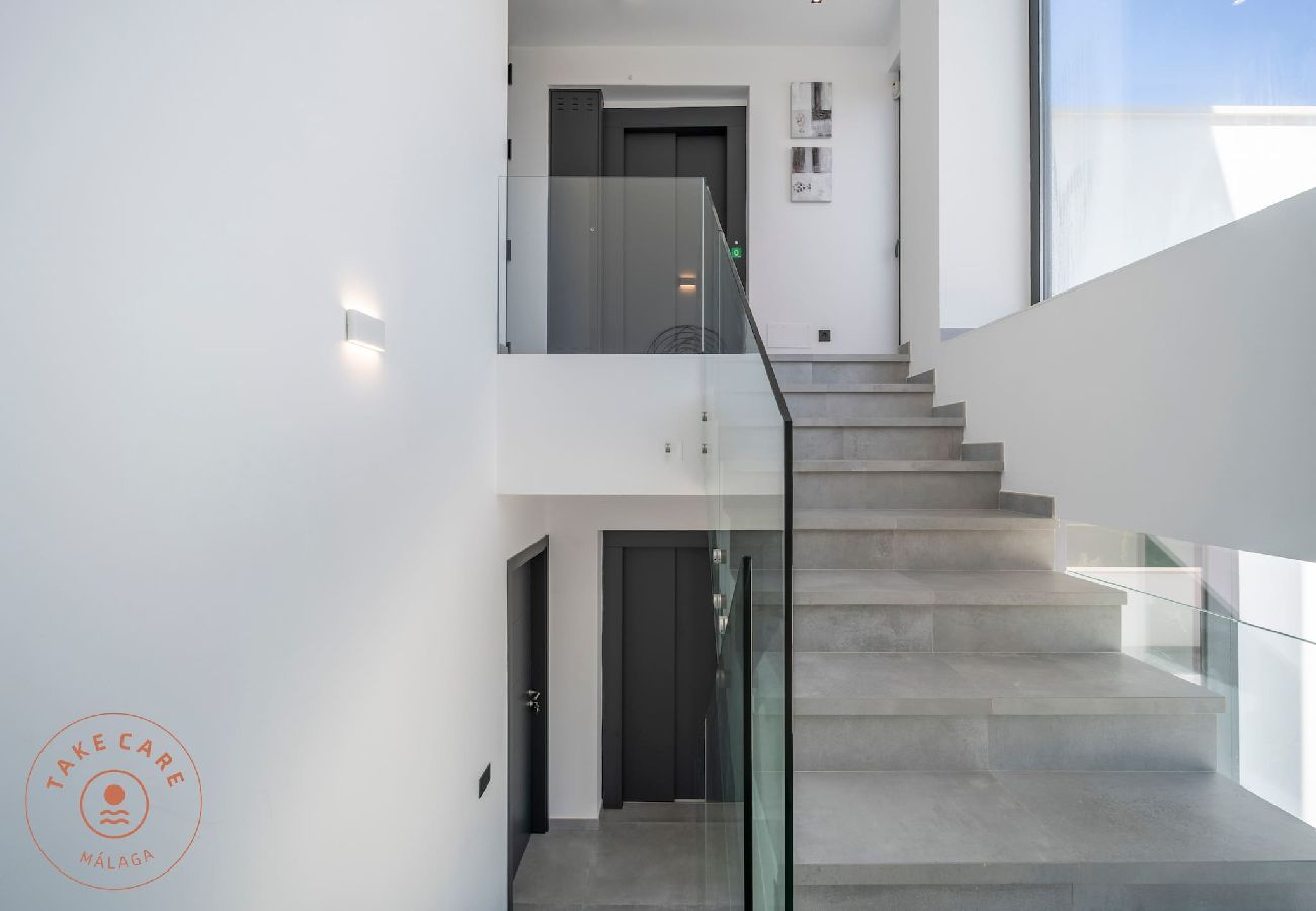 Villa in Torrox - Luxury Seaview Villa Leala - TakeCareMalaga Villa in Torrox - Luxury Seaview Villa Leala - TakeCareMalaga