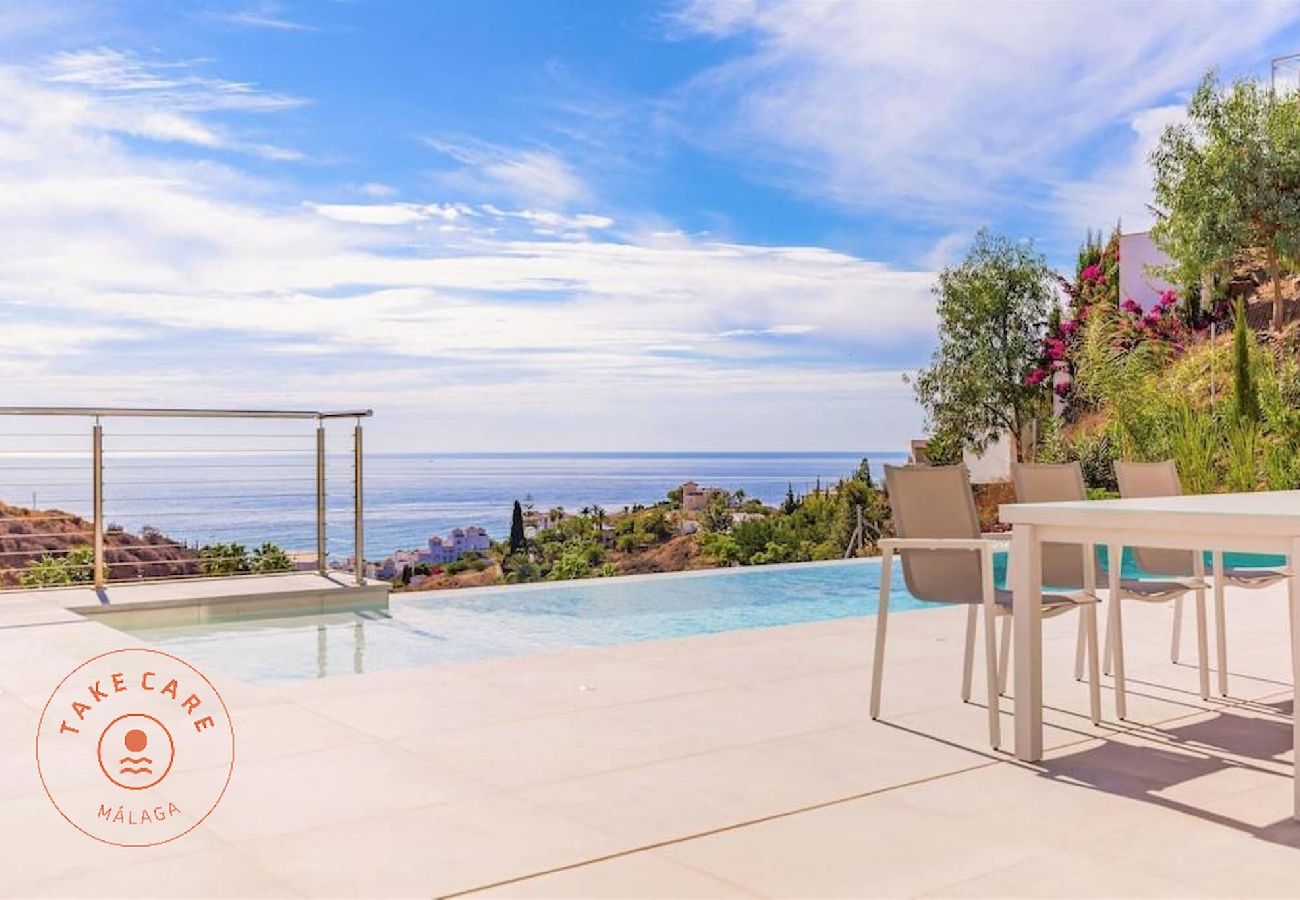Villa in Torrox - Luxury Seaview Villa Leala - TakeCareMalaga Villa in Torrox - Luxury Seaview Villa Leala - TakeCareMalaga